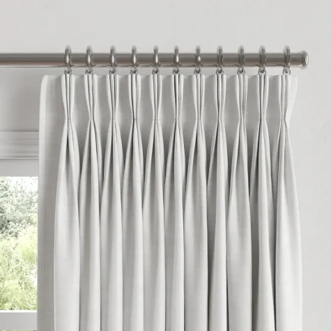 triple-pleat-affordable-curtains-in-dubai Affordable curtains in Dubai